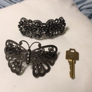 Beautiful Barrettes w/ tiny sparkling crystals.